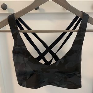 Lululemon sports bra